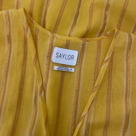 SAYLOR Yellow Metallic Striped Dress Fluttery Smocked Mini Gold Party Medium - Picture 11 of 13